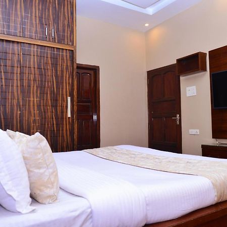Signature Villa Sonipat Ngoại thất bức ảnh